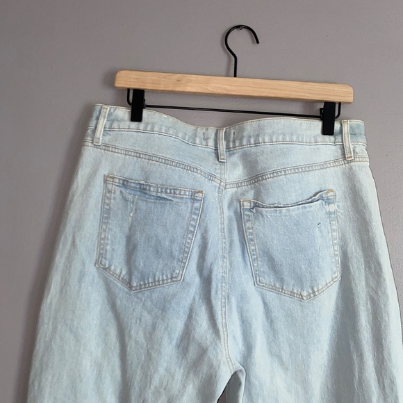 LOFT Bleached Light Wash High Waist Straight Crop Frayed Hems Size 30 or 10 - Picture 7 of 14
